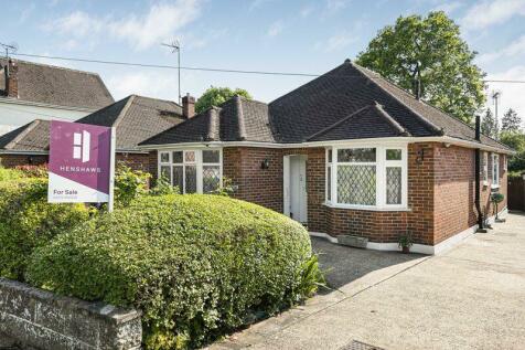 3 bedroom detached bungalow for sale