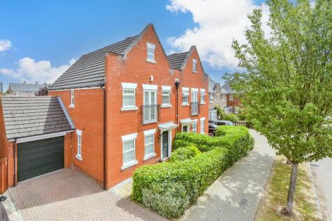 Braeburn Way, Kings Hill, West... 3 bed semi