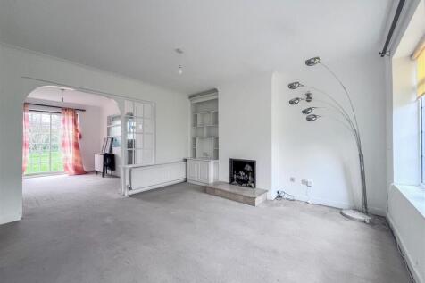 Linnet Close, Bushey 2 bed maisonette for sale