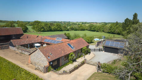 Thurston End, Bury St. Edmunds IP29 2 bed barn conversion for sale