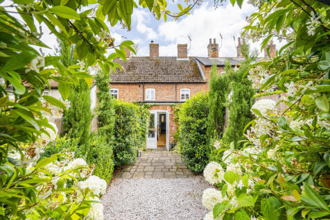 Lavenham, Sudbury, Suffolk 2 bed terraced house for sale
