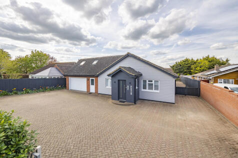 Sudbury, Suffolk 5 bed detached bungalow for sale