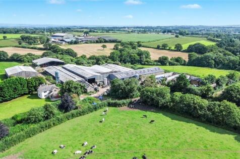 East Worlington, Crediton, Devon, EX17 5 bed detached house for sale