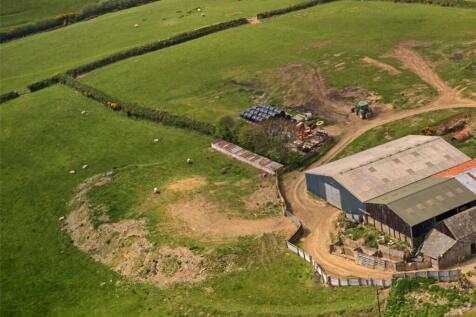 South Molton, Devon, EX36 8 bed property with land for sale