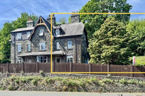 Trefriw 6 bed house for sale