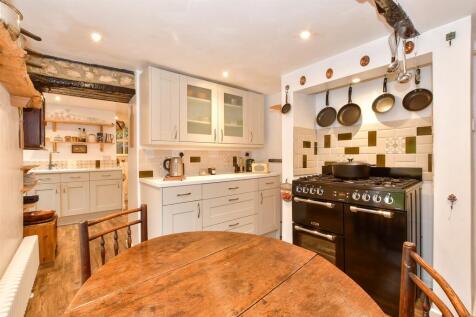 2 bedroom cottage for sale