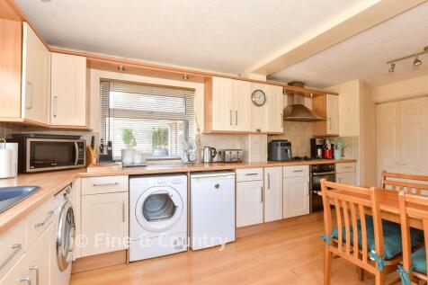 5 bedroom detached bungalow for sale