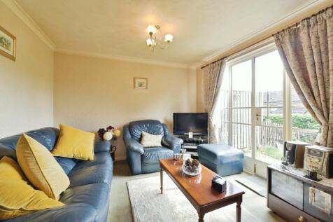 3 bedroom town house for sale