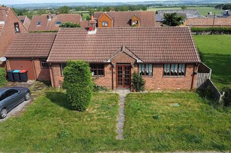 Glaves Paddock, Malton Road, Staxton... 4 bed bungalow for sale