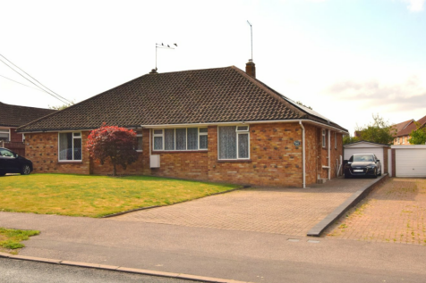 3 bedroom semi-detached bungalow for sale