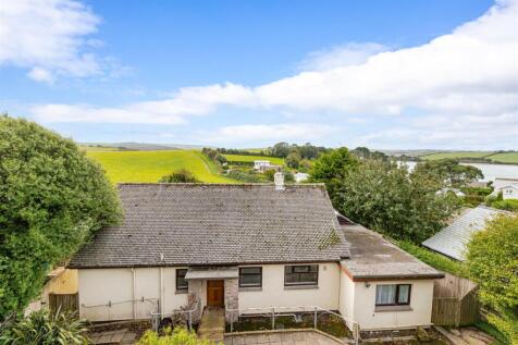 West Charleton, Kingsbridge 3 bed bungalow for sale
