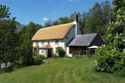 Near Winkleigh 4 bed detached house for sale