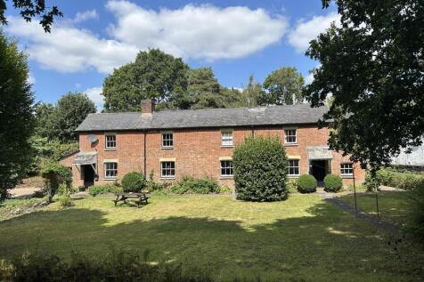Near Chulmleigh 4 bed detached house for sale