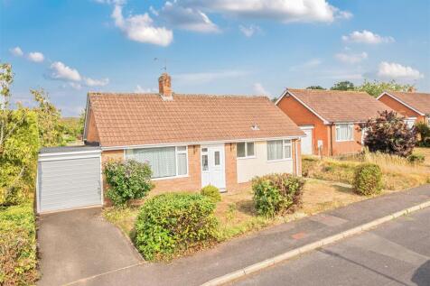 Chestnut Close, Wellington 2 bed detached house for sale