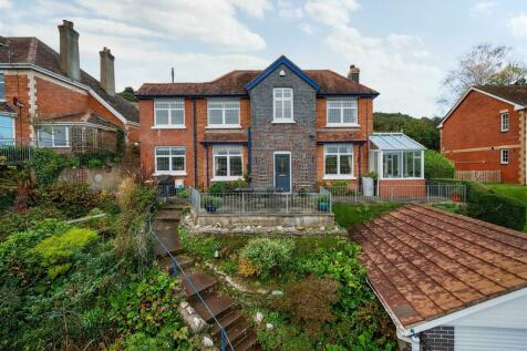 West Minster Villas, Ilfracombe 3 bed detached house for sale