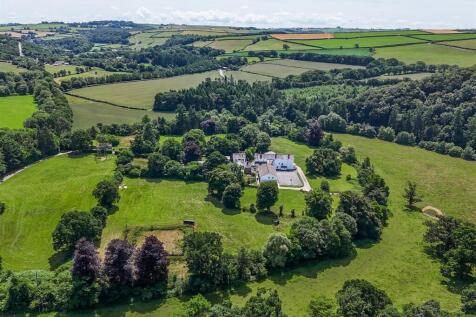 North Devon 31 bed detached house for sale