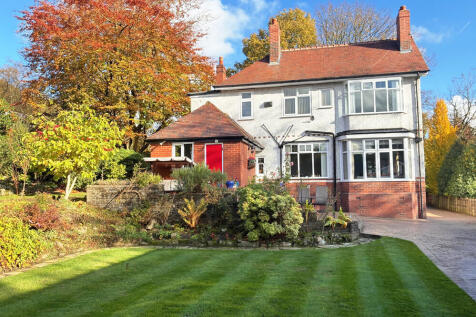 Clough Park Avenue, Grasscroft OL4 4 bed detached house for sale