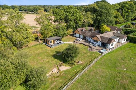 4 bedroom detached bungalow for sale