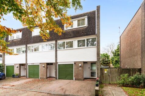 3 bedroom end of terrace house for sale