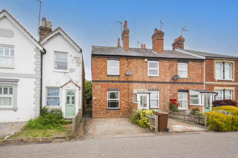 Halls Hole Road, Tunbridge Wells 2 bed end of terrace house for sale