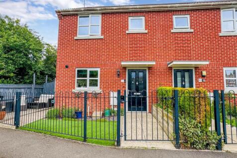 2 bedroom end of terrace house for sale