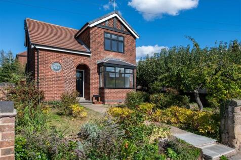 A SUPERBLY RENOVATED HOME | Westgate... 3 bed detached house for sale