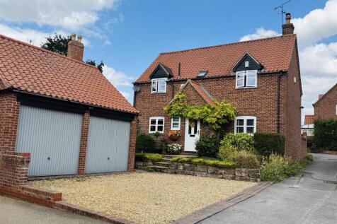 Paddock Farm Cottages, Epperstone... 4 bed detached house for sale