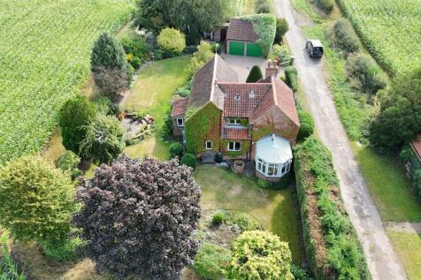 Gorsy Lane, Morton 3 bed detached house for sale