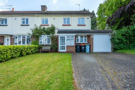 Beechwood Court, Bedfordshire LU6 3 bed semi