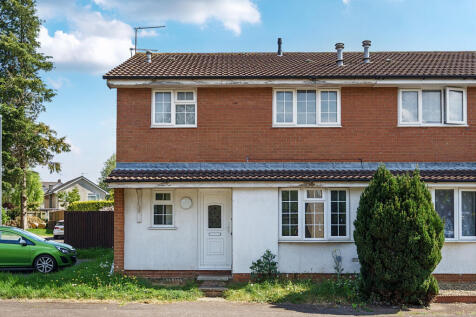 Longs Drive, Bristol BS37 2 bed end of terrace house for sale