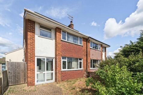 Bryanstone Close, Gloucestershire GL51 3 bed semi