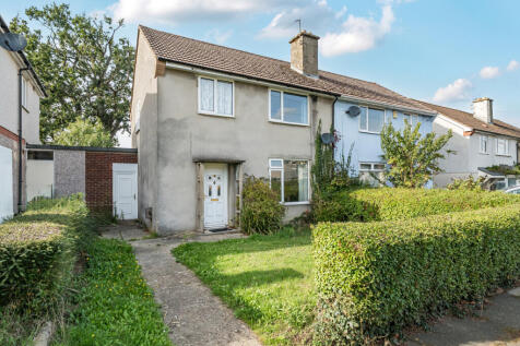 Surrey Avenue, Gloucestershire GL51 3 bed semi