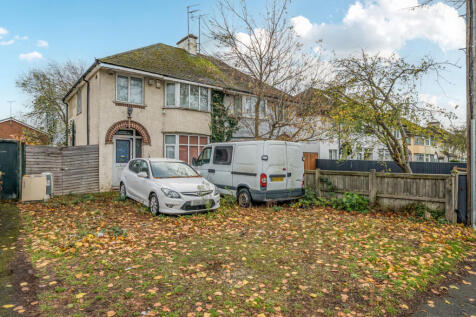 Brooklyn Road, Gloucestershire GL51 3 bed semi