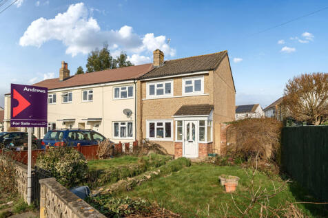 Willow Road, Gloucestershire GL10 3 bed end of terrace house for sale