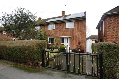 3 bedroom semi-detached house for sale