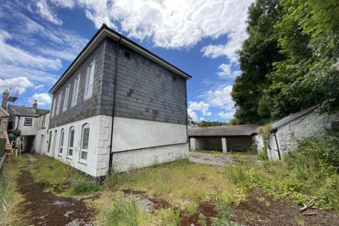 Terraced house for sale