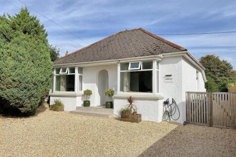 Forth Coth, Carnon Downs, Truro 3 bed detached bungalow for sale