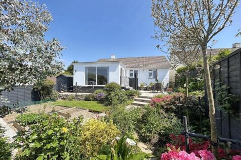 Woon Lane, Carnon Downs 2 bed detached bungalow for sale