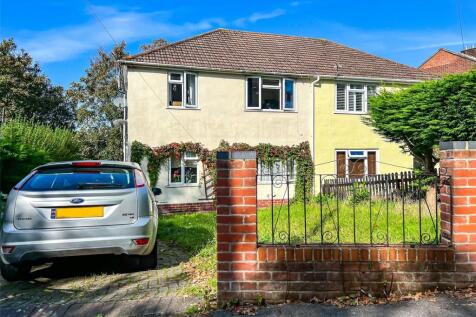 2 bedroom maisonette for sale