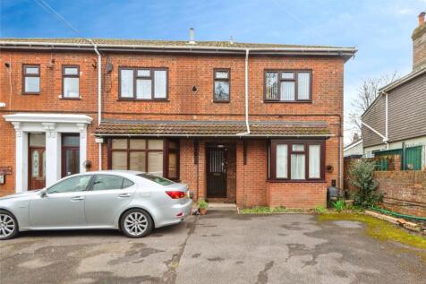 1 bedroom maisonette for sale