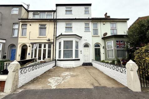 5 bedroom terraced house for sale