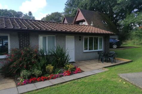 2 bedroom semi-detached bungalow for sale