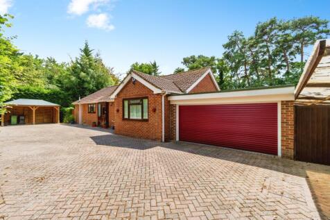 4 bedroom bungalow for sale