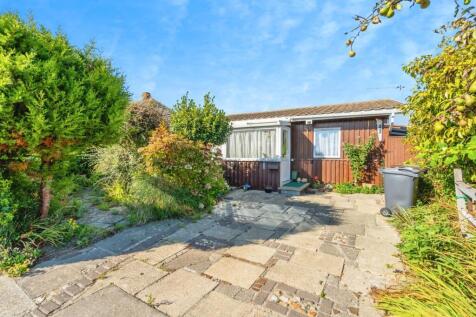 2 bedroom bungalow for sale