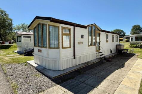 3 bedroom property for sale