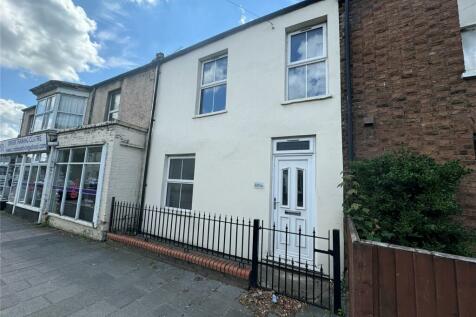 4 bedroom terraced house for sale