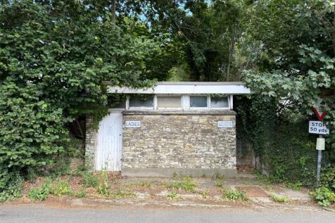 Detached house for sale