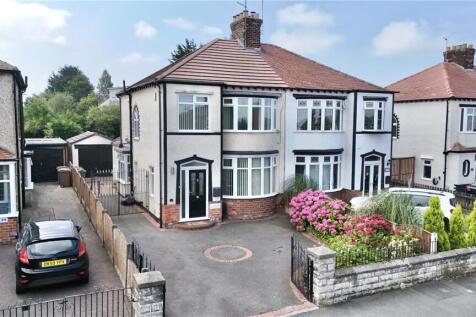 Saughall Massie Road, Upton, Wirral... 3 bed semi