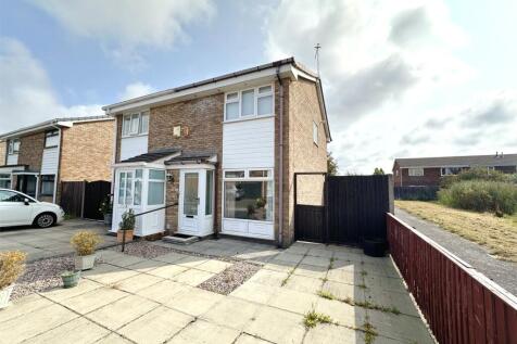 Thornley Road, Wirral, Merseyside, CH46 2 bed semi
