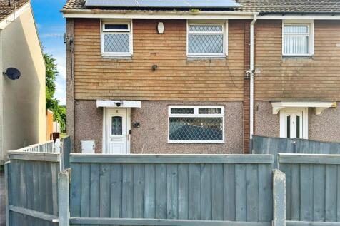 2 bedroom end of terrace house for sale